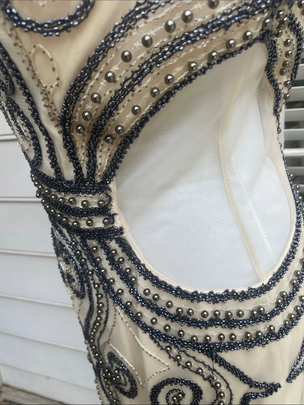 EUC- GB (Gianni Bini)  Beaded Bodycon Cutout Cocktail Dress Cream/ Black Size 13